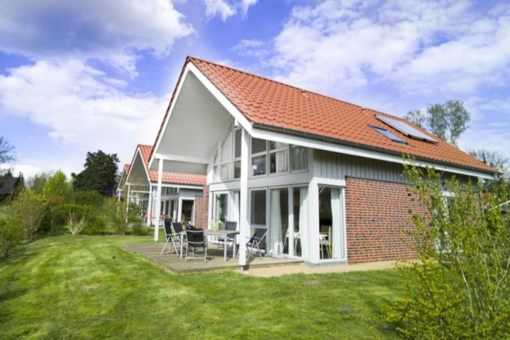 Villa W7 - Sehr Schoenes Ferienhaus Mit Toller Lage Und Super Aussicht In Roebel An Der Mueritz Extérieur photo